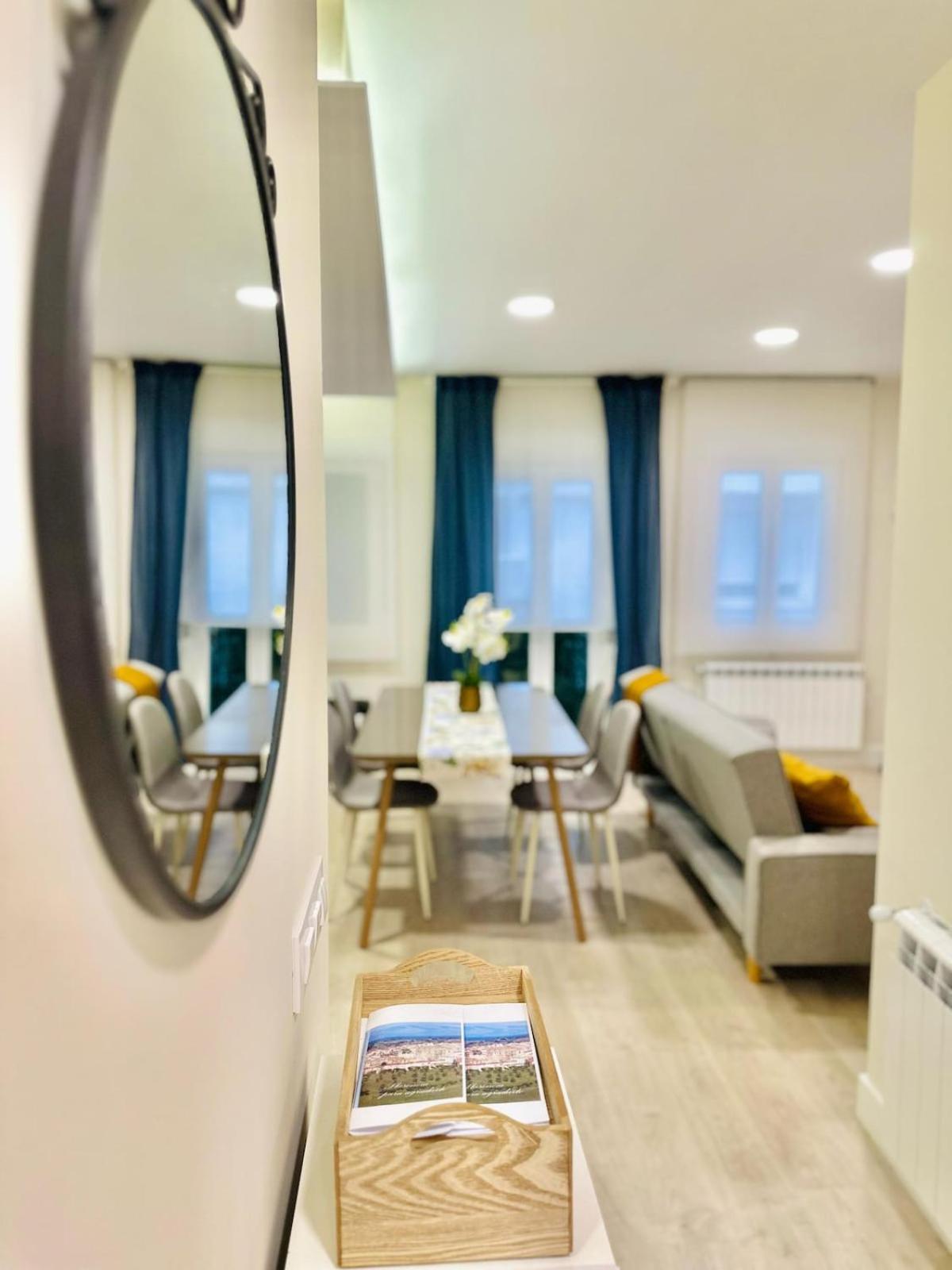 Apartamento La Beltraneja Xiii Con Encanto En El Casco Historico Plasencia